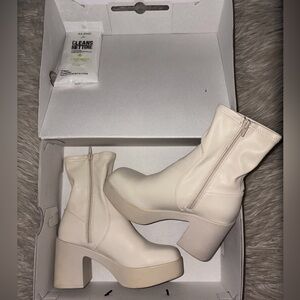 Aldo Cream Platform Zip Ankle Boots